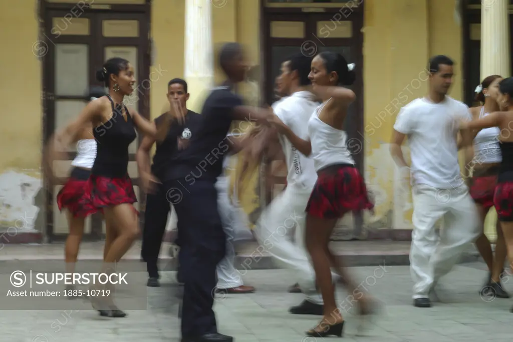Caribbean, Cuba, Santiago de Cuba, Salsa dancers