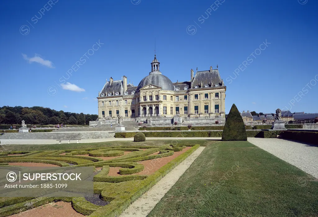 France, Ile de France, Vaux-le-Vicomte , Vaux-le-Vicomte Chateau and gardens