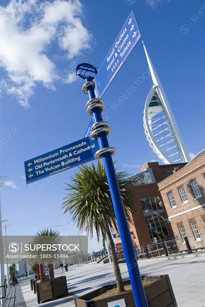 UK - England, Hampshire, Portsmouth, Spinnaker Tower at Gun Wharf