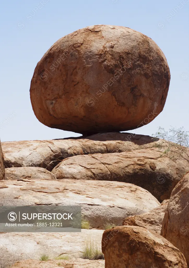 Australia, Northern Territory, Tennant Creek - near, Devils Marbles - huge boulder in desert