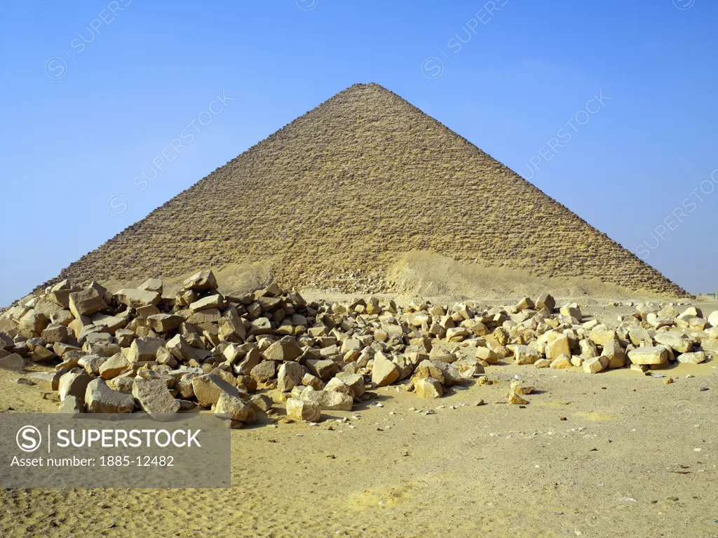 Egypt, , Dahshur, Red Pyramid of King Sneferu