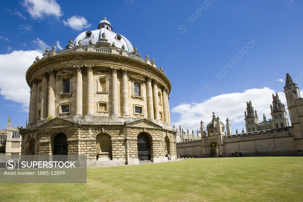 UK - England, Oxfordshire, Oxford, Radcliffe Camera with All Souls College