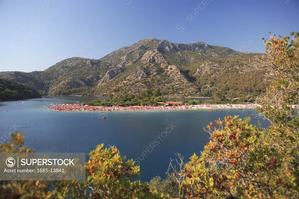 Turkey, Mediterranean, Oludeniz, View over Blue Lagoon to beach and mountains