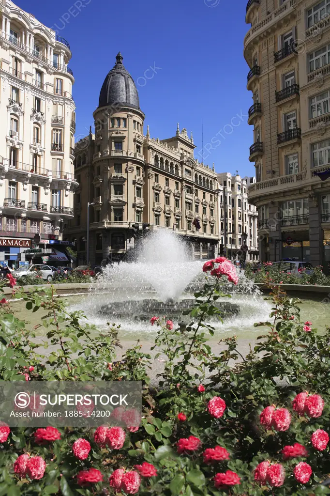 Spain, , Madrid, Gran Via - Plaza Callao with fountain