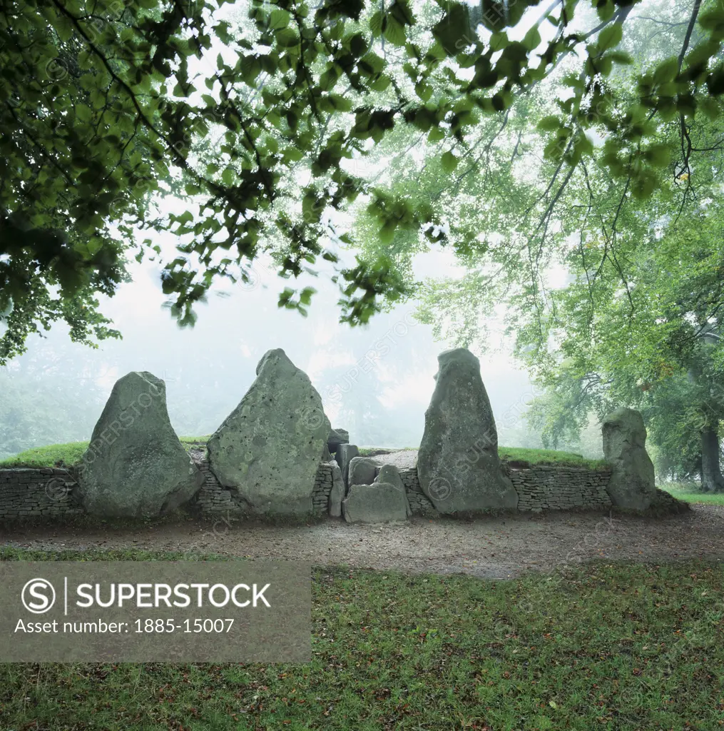 UK - England, Berkshire, Lambourn - near, Wayland's Smithy - prehistoric burial chamber