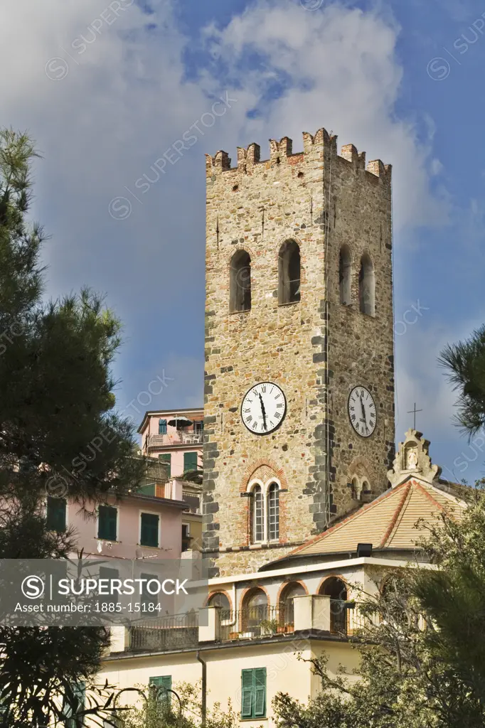 Italy, Liguria, Monterosso al Mare, Village scene with clocktower