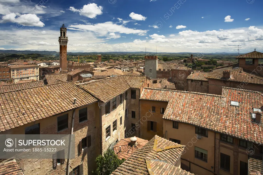 Italy, Tuscany, Siena, View of the Piazza del Campo with the Torre del Mangia