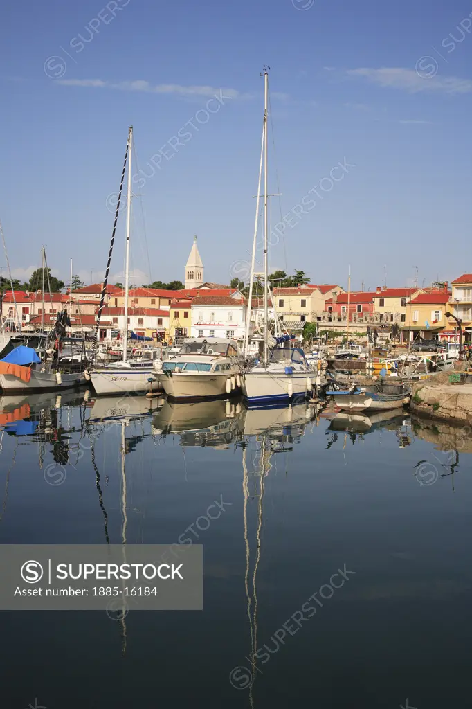 Croatia, Istria, Novigrad, View of harbour