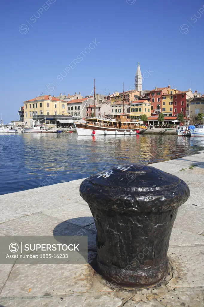 Croatia, Istria, Rovinj, Old town and harbour