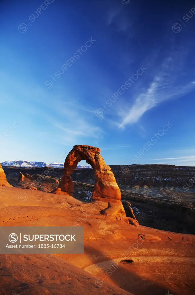 USA, Utah, Arches National Park, Sunlight on Delicate Arch