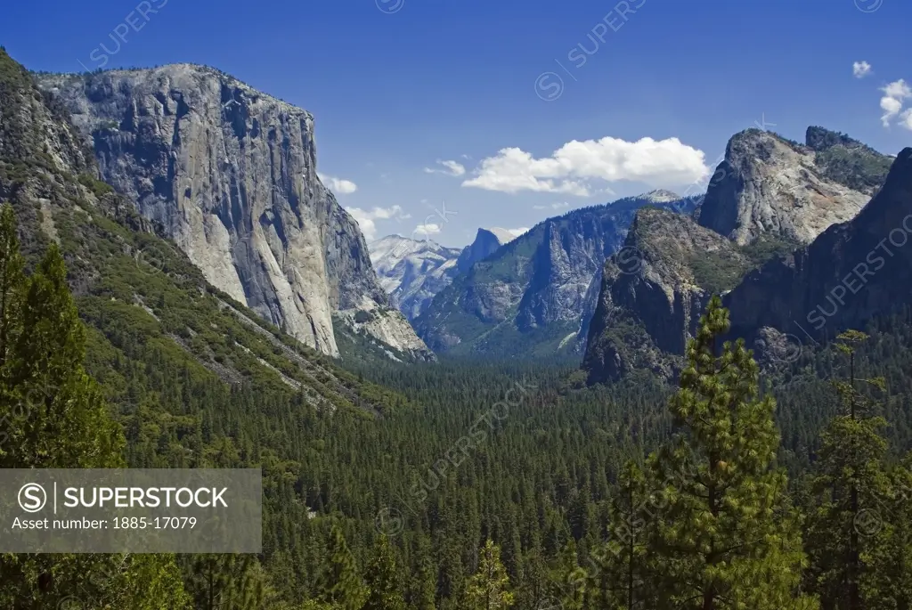USA, California, Yosemite, Tunnel View from Inspiration Point