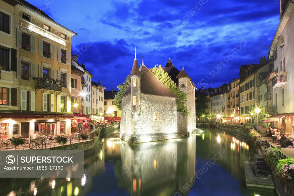 France, Rhone Alpes, Annecy, Annecy at night
