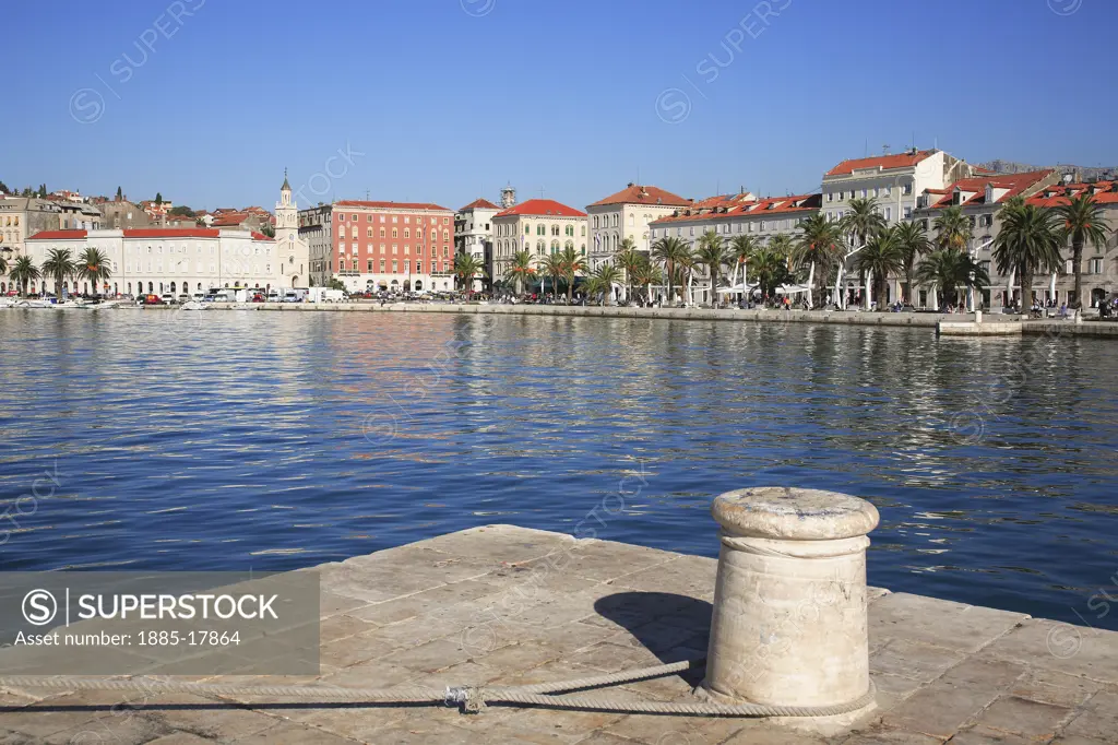 Croatia, Dalmatia, Split, Franje Tudmana - waterfront with Sv Frane Church