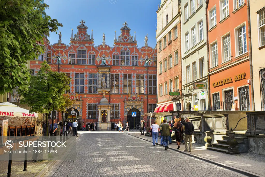 Poland, , Gdansk, Street scene in the Old Town