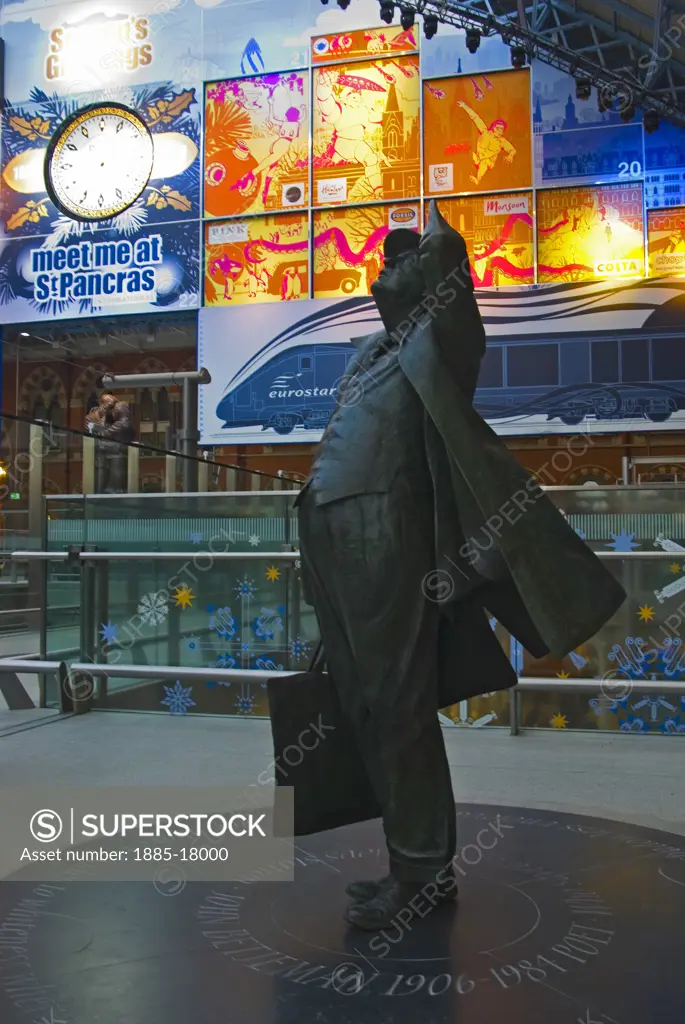 UK - England, , London, Statue of Sir John Betjeman at St Pancras Station