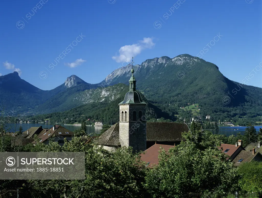 France, Rhone Alpes, Talloires, View over village