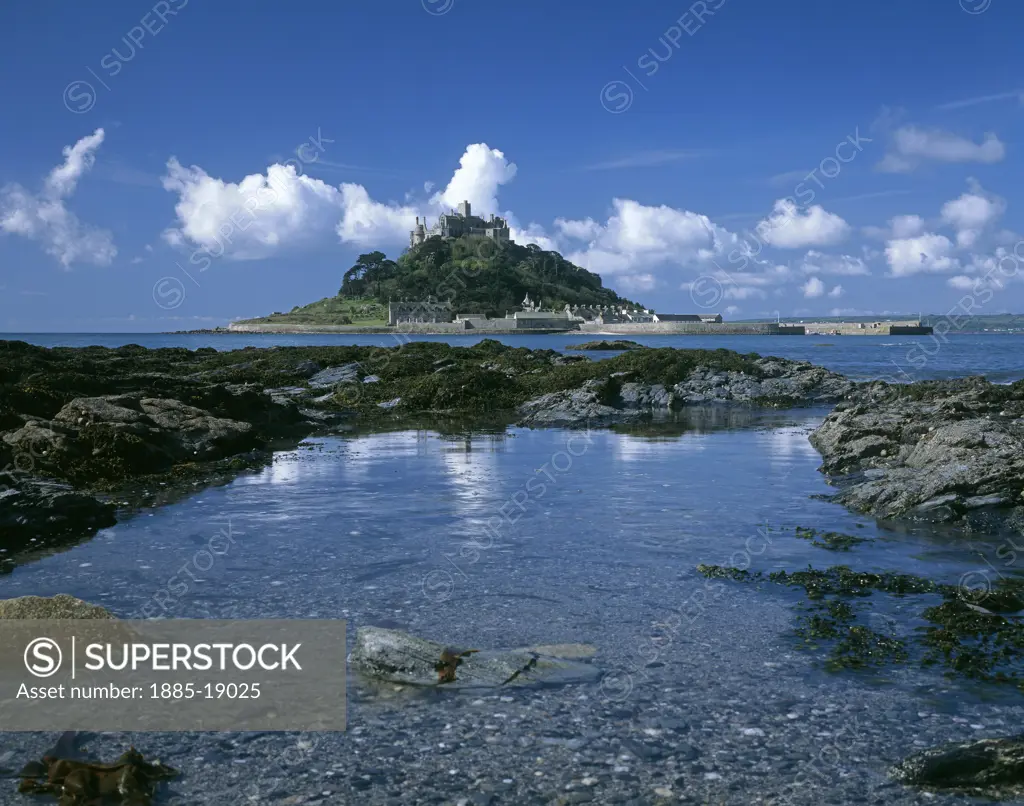 UK - England, Cornwall, St Michaels Mount, View to St Michaels Mount 