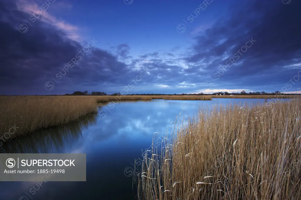UK - England, Norfolk, Norfolk Broads, Hickling Broad at dusk