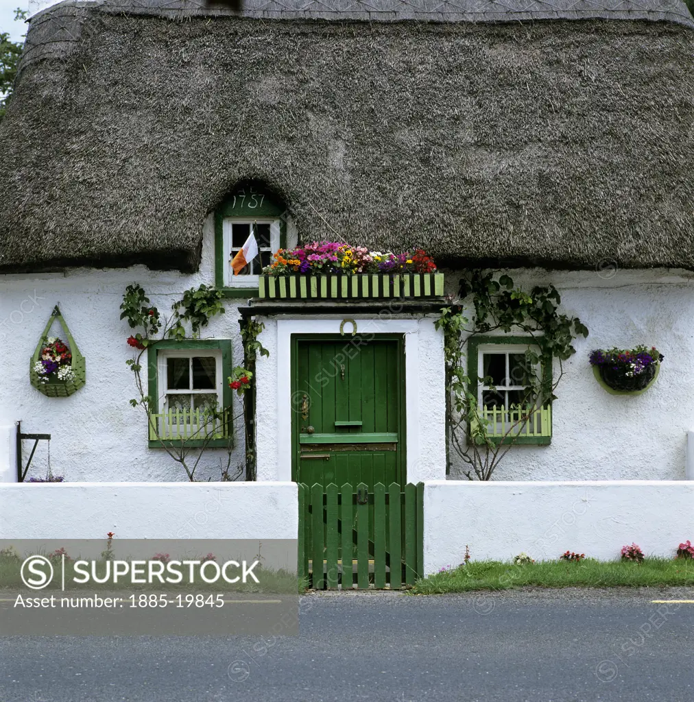 Ireland, County Kilkenny, General, Traditional Irish cottage