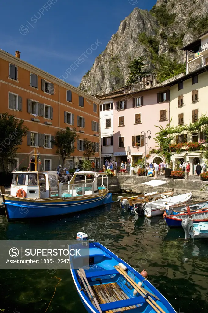 Italy, Lombardy - Lake Garda, Limone sul Garda, The harbour