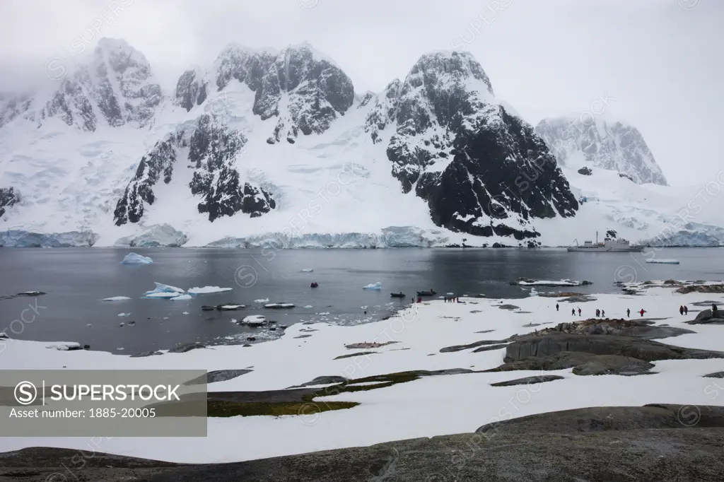 Antarctica, , Antarctic Peninsula, Tourists visiting Pleneau Island
