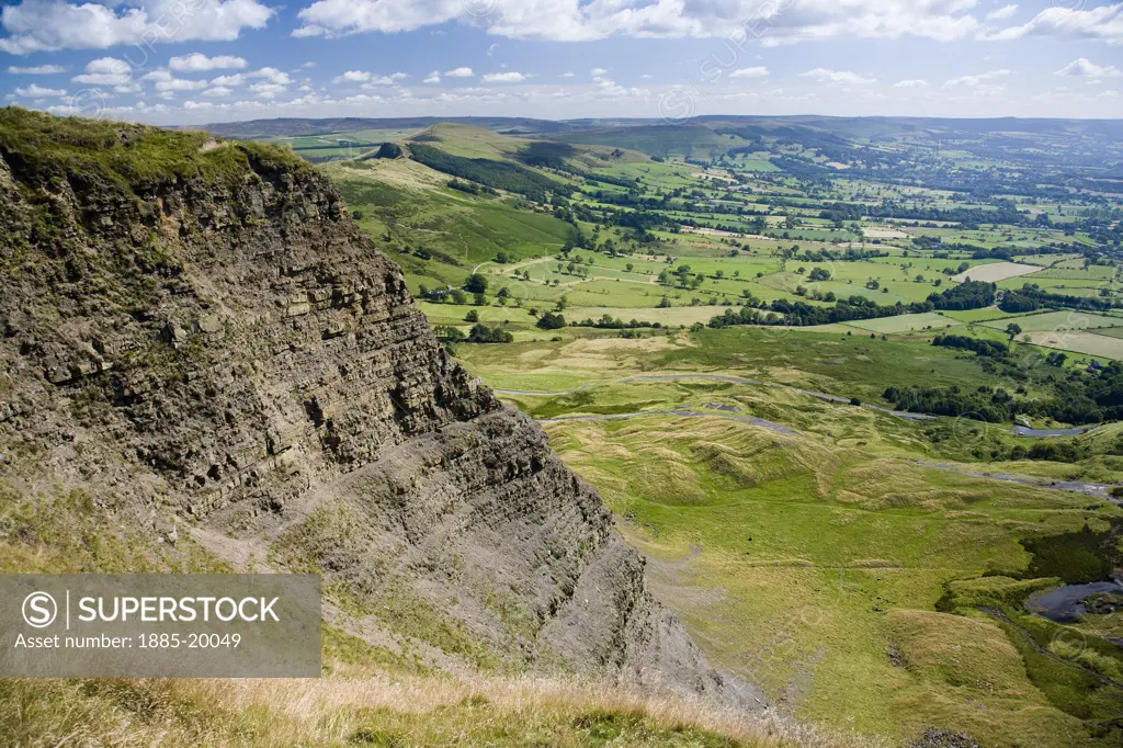 UK - England, Derbyshire, Castleton, View from Mam Tor