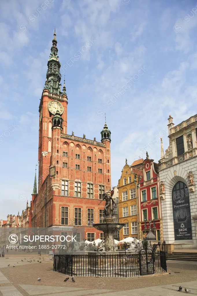 Poland, , Gdansk, Town Hall and Neptune Fountain