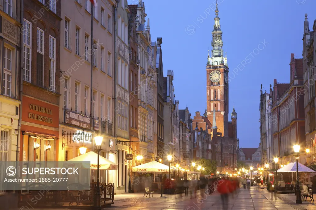 Poland, , Gdansk, Street scene with Town Hall at night