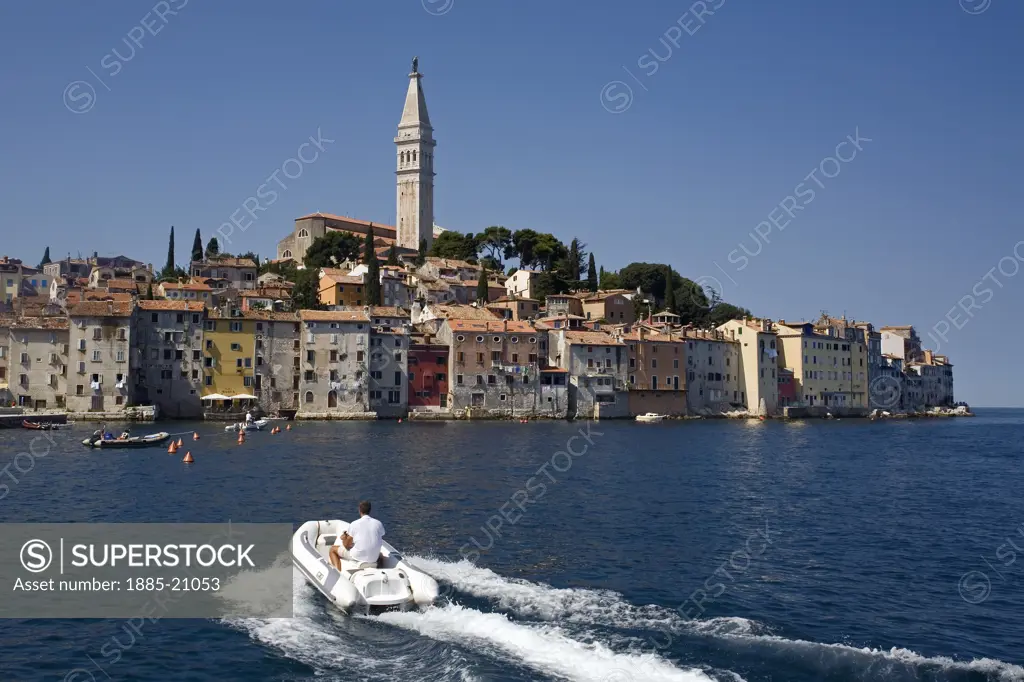 Croatia, Istria, Rovinj, Old town and boat