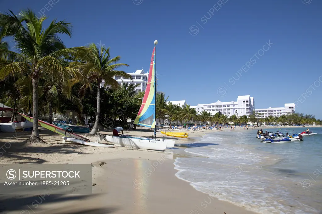 Caribbean, Jamaica, Ocho Rios, Beach scene