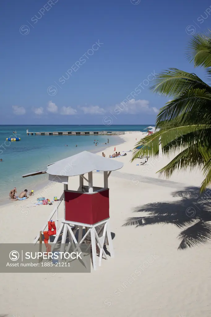 Caribbean, Jamaica, Montego Bay, View over Doctors Cave Beach