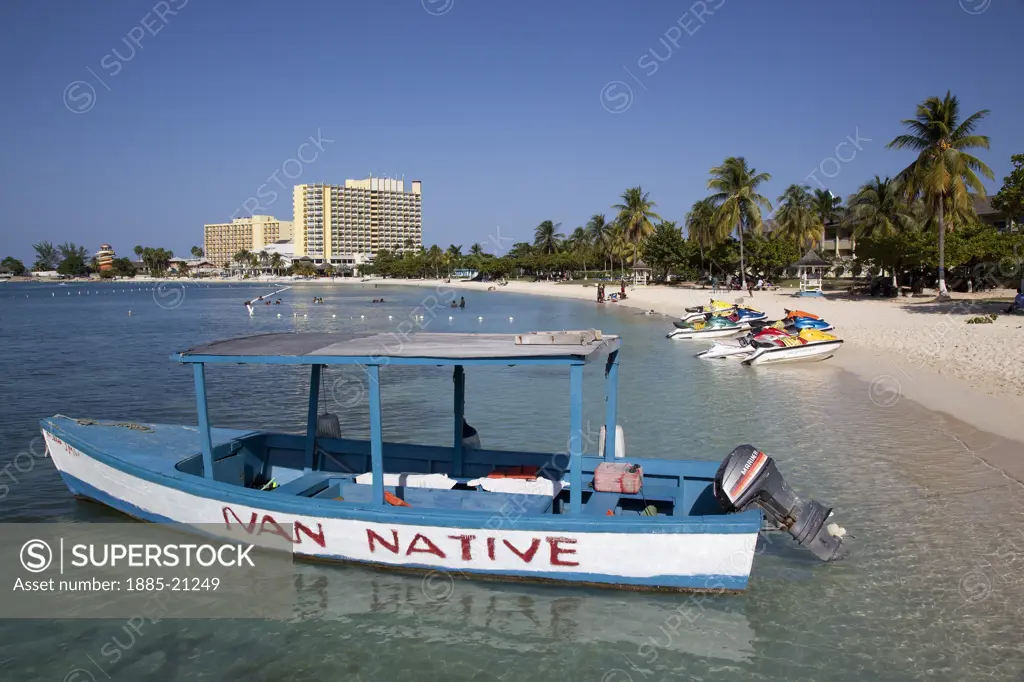 Caribbean, Jamaica, Ocho Rios, Beach and boat