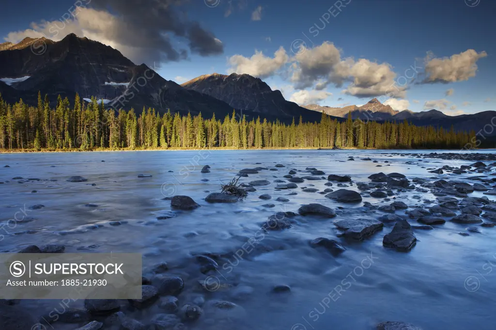 Canada, Alberta, Jasper National Park, the Athabasca River with Mt Fryatt & Mt Edith Cavell