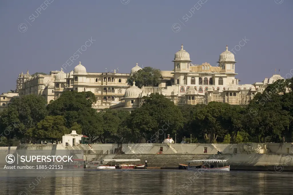 India, Rajasthan, Udaipur, Shiv Niwas & Fateh Prakash palace from Lake Pichola