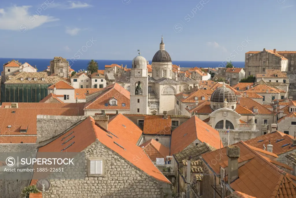 Croatia, Dubrovnik, Dubrovnik, A view over the terracotta rooftops of Dubrovnik