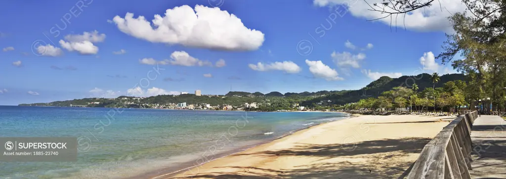 Caribbean, Puerto Rico, Aguadilla, View along beach and coastline
