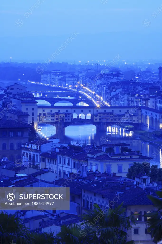 Italy, Tuscany, Florence, Ponte Vecchio from Piazzale Michelangelo at night