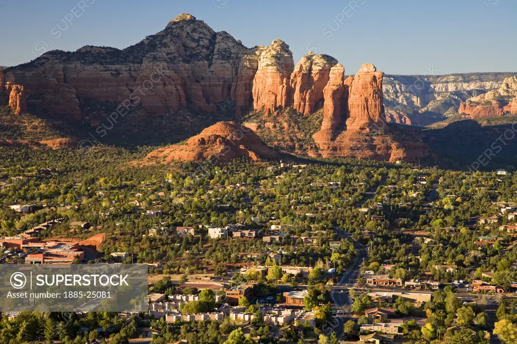 USA, Arizona, Sedona, View over town and desert