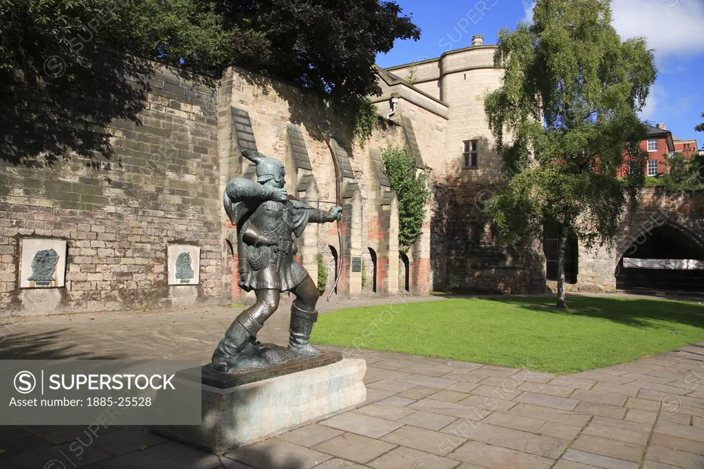 UK - England, Nottinghamshire, Nottingham, Statue of Robin Hood
