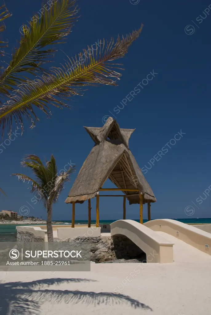 Mexico, Quintana Roo, Puerto Aventuras, Jetty out to sea