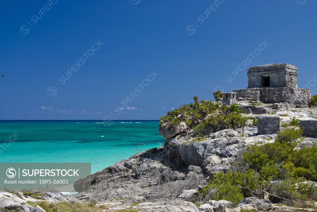 Mexico, Quintana Roo, Tulum, View  to Temple of the Wind and ocean