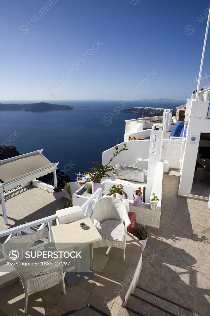 Greek Islands, Santorini Island, Imerovigli, Terrace overlooking sea