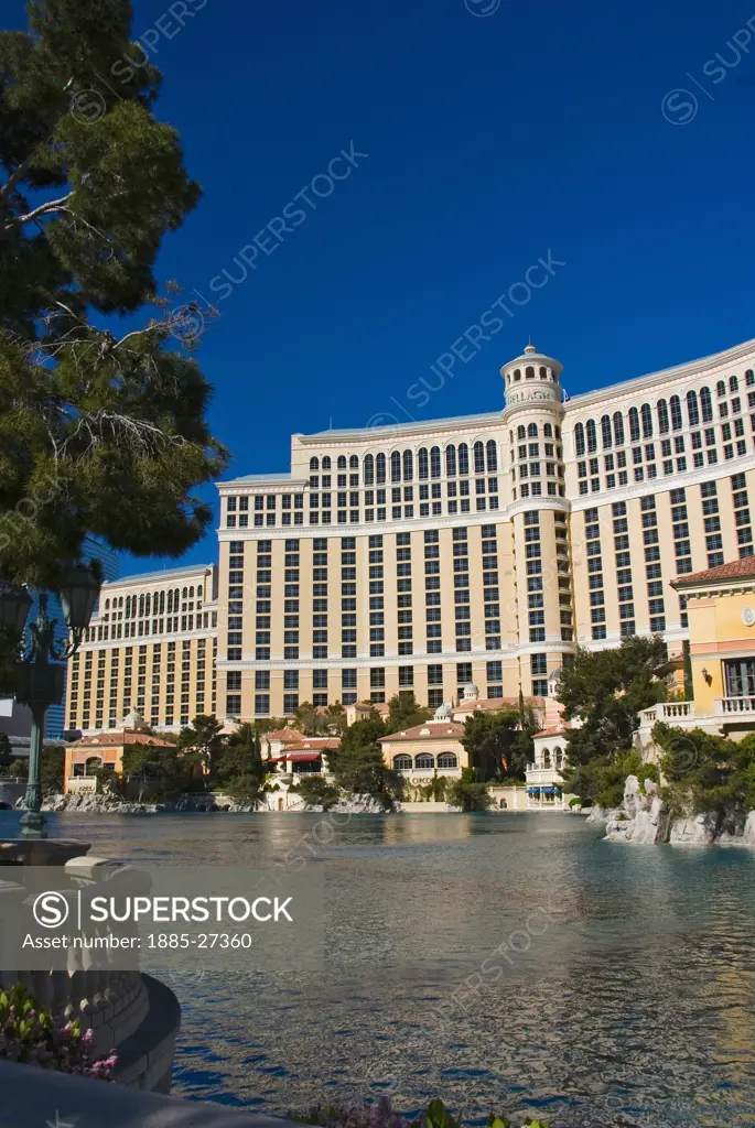 USA, Nevada, Las Vegas, The Bellagio Hotel Casino across the fountain lake
