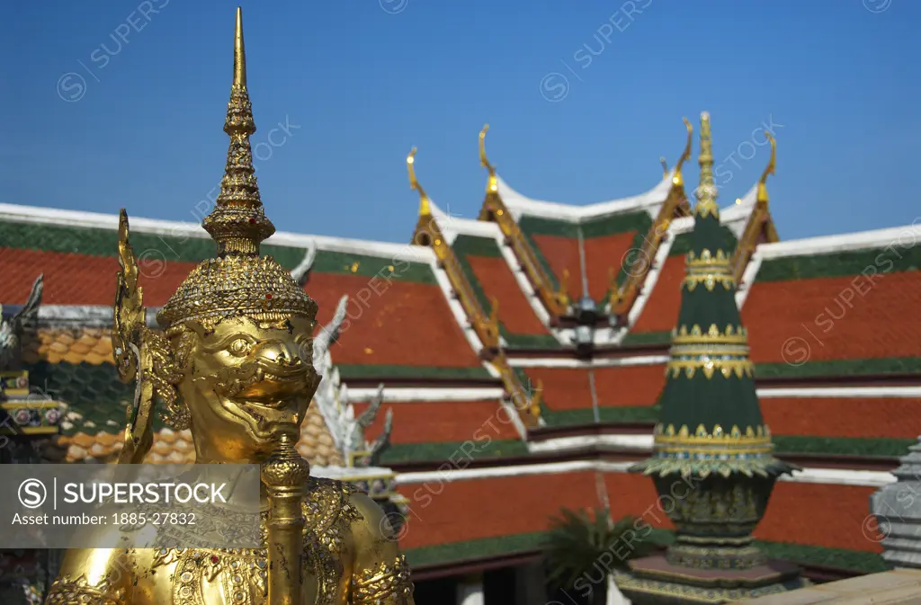 Thailand, Bangkok, The Grand Palace - statue and roof