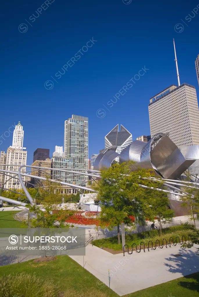 USA, Illinois, Chicago, Pritzker Pavilion in Millennium Park