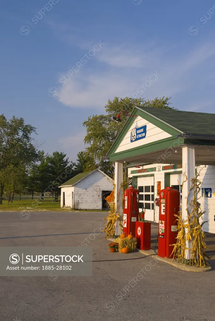 USA, Illinois, Dwight, Ambler Becker Gas Station on Route 66