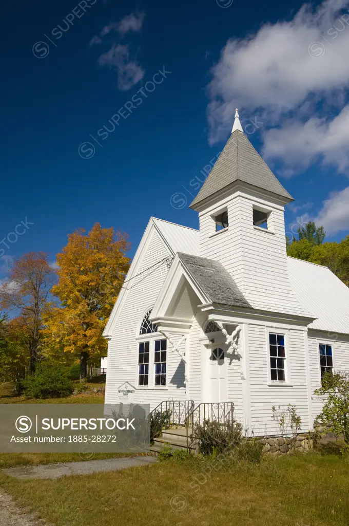 USA, Maine, Newry, Newry Community Church in autumn
