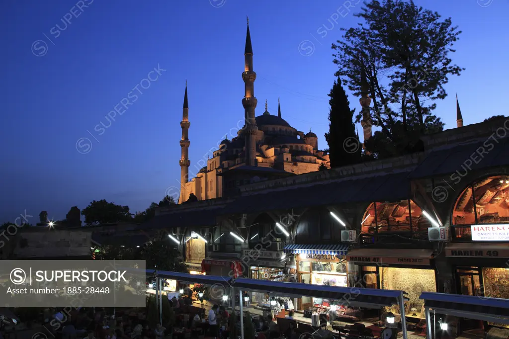 Turkey, Istanbul, Blue Mosque and Cavalry Bazaar at night