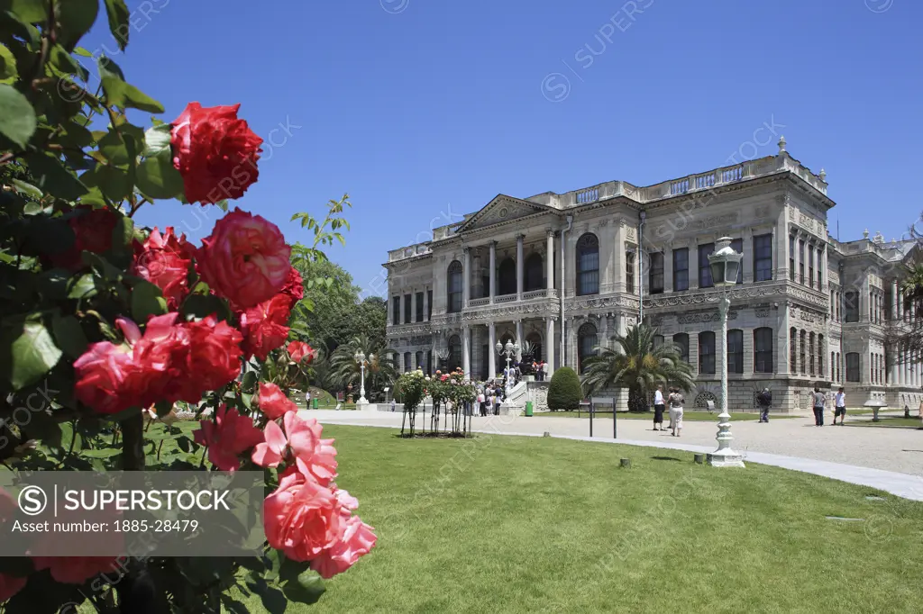 Turkey, Istanbul, Dolmabahce Palace - entrance and pink roses