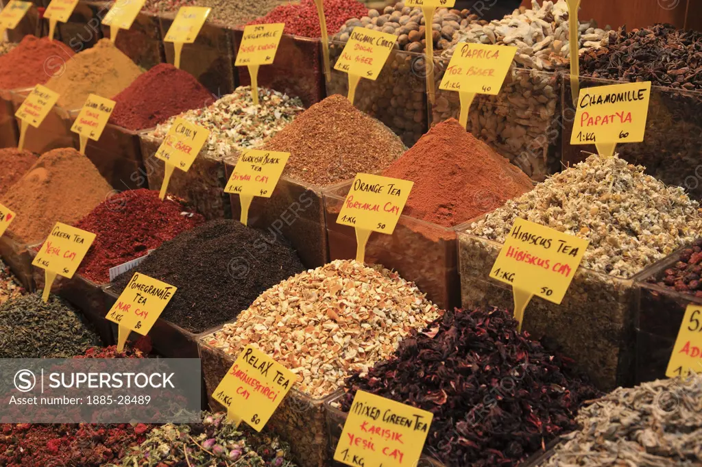 Turkey, Istanbul, Spices and teas in the Egyptian Market